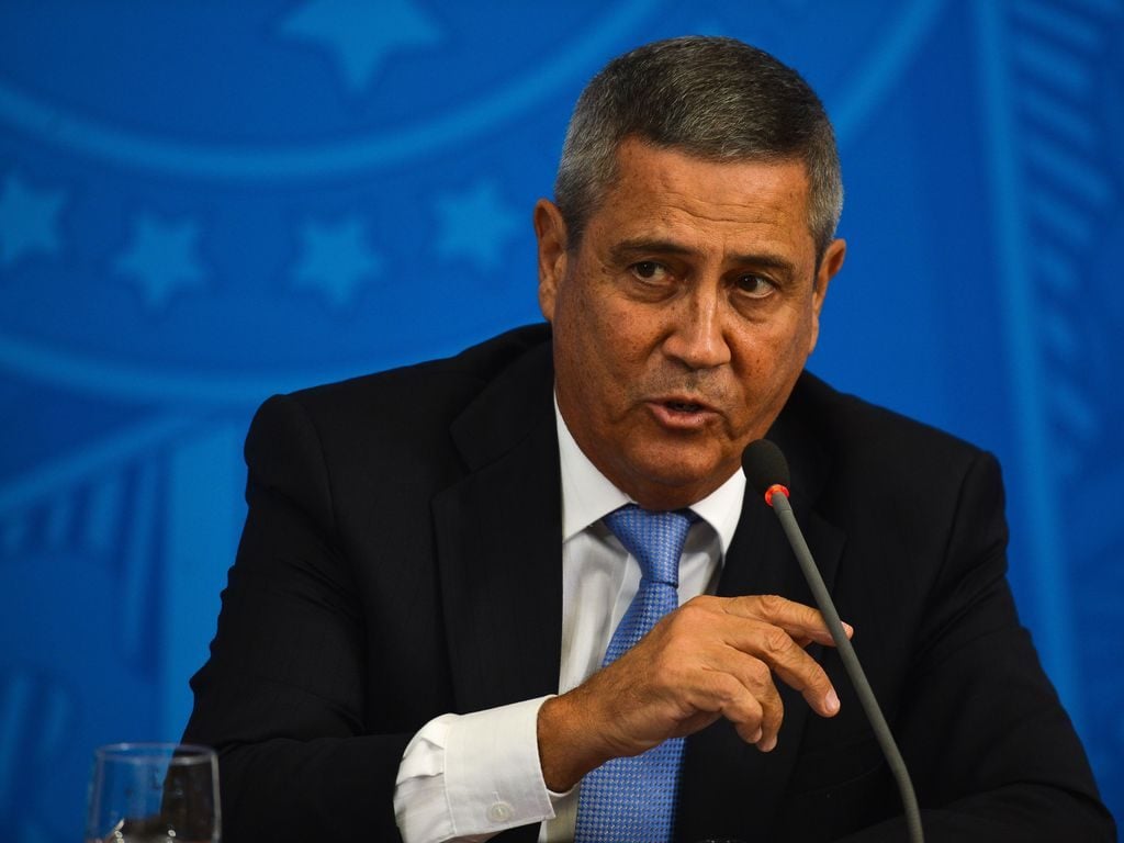 Braga Netto terá que explicar suposta declaração contrária às eleições de 2022