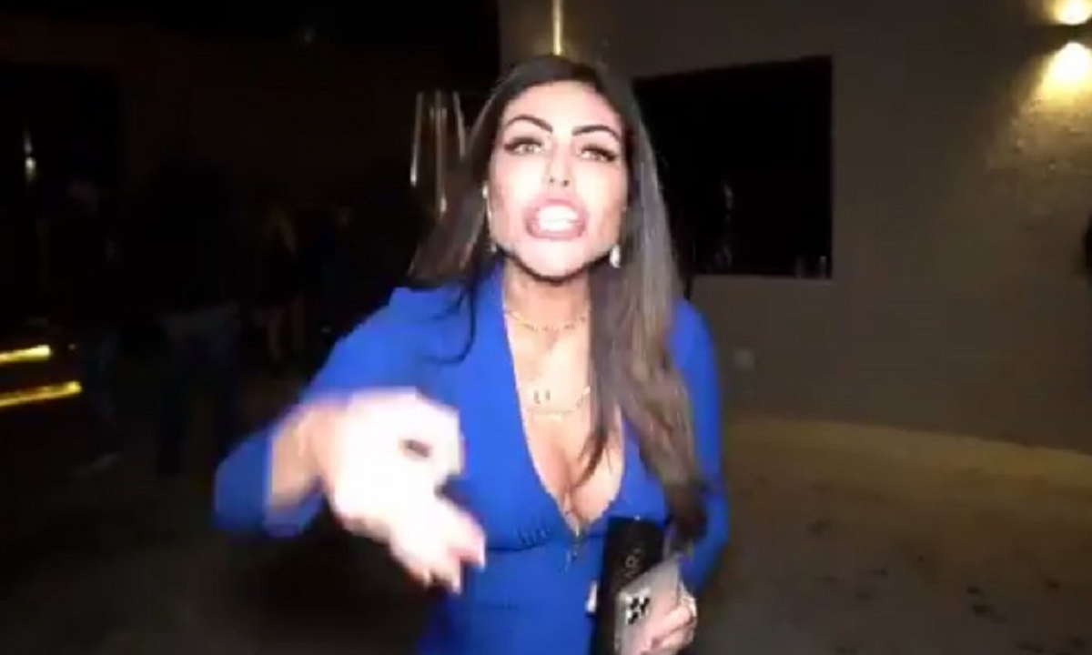 ‘Vai pra favela’