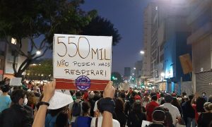 Protestos contra Bolsonaro rechaçam ameaça de golpe; veja vídeo