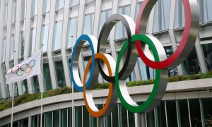 Polícia faz buscas na Vila Olímpica por suspeitas de doping no atletismo