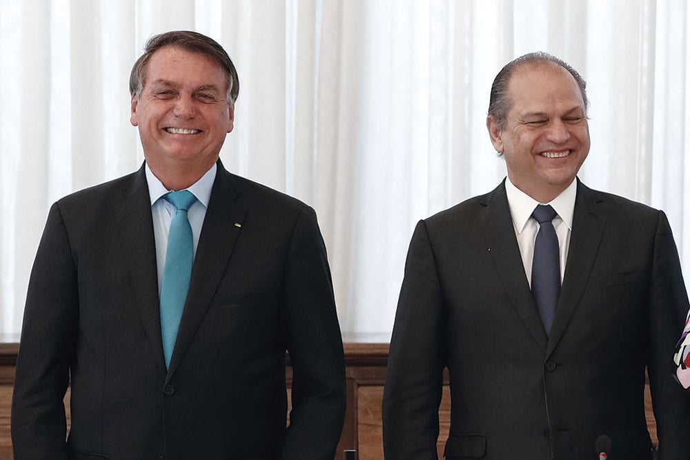 Teriam o ex-capitão 
e o líder do governo na Câmara razões para rir?.(FOTO: Alan Santos/PR) 