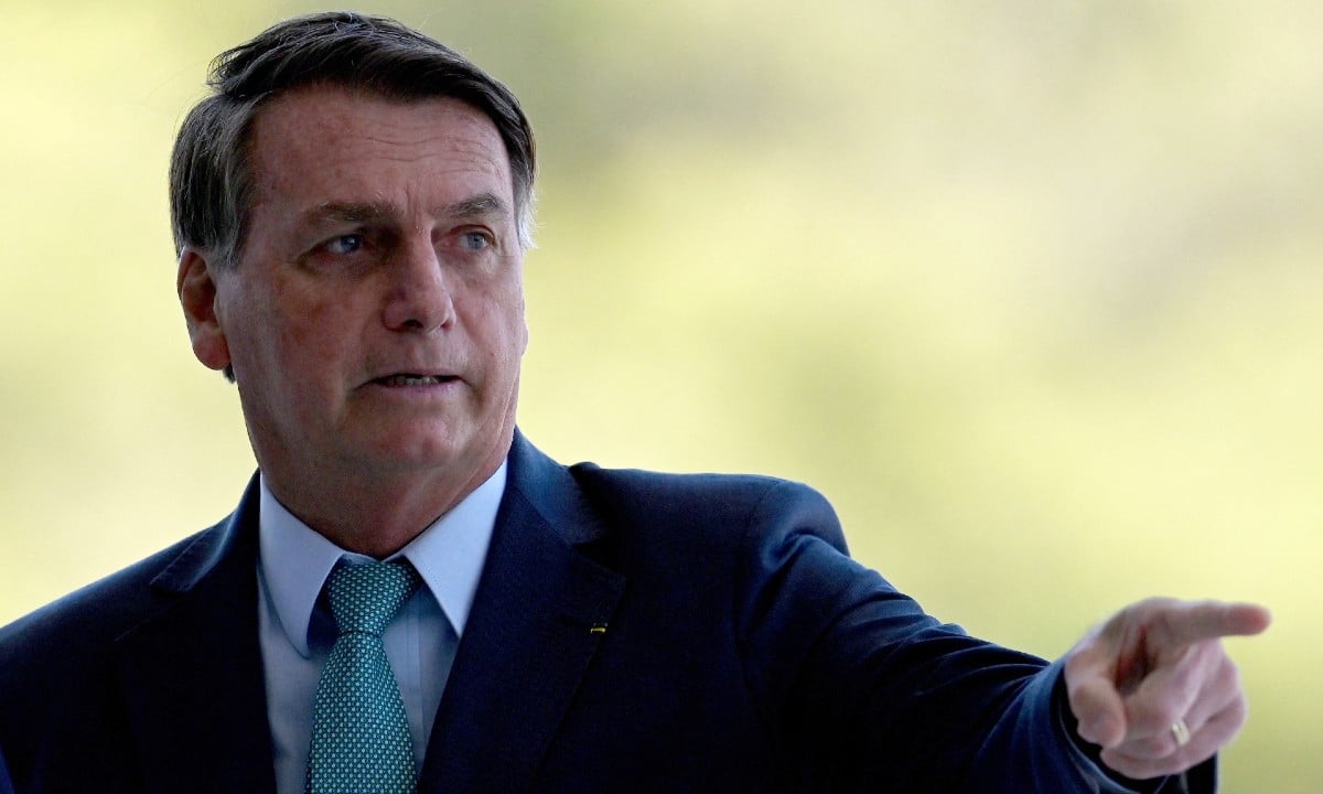 Bolsonaro precisa ser contido. Se possível, com impeachment, diz cientista político
