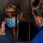 Justiça da Bolívia anula sentença de 10 anos de prisão de Jeanine Añez