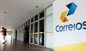 Quem ganha com a privatização dos Correios são banqueiros e especuladores, diz associação