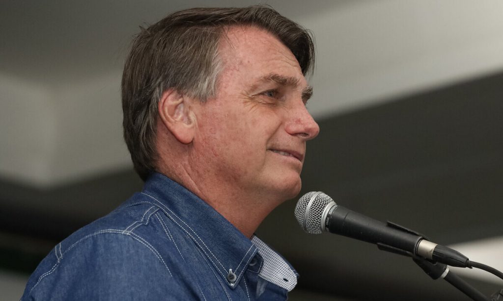 A erosão da democracia já está em curso. E não depende de golpe