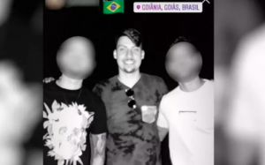 Filho de Bolsonaro é pego em festa clandestina com mil pessoas em Goiânia