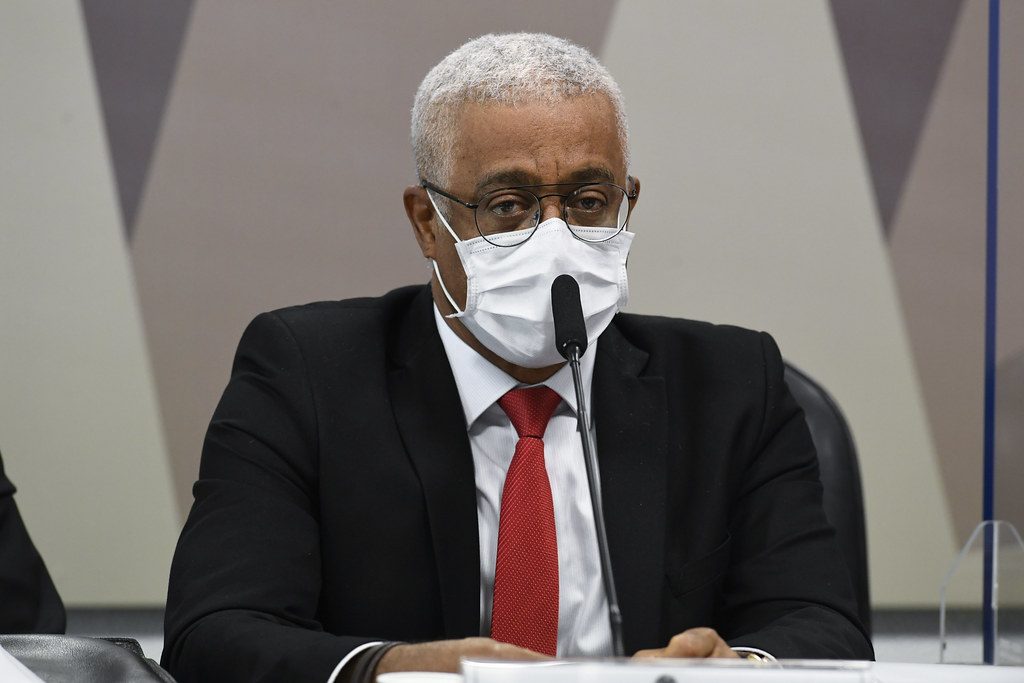 Fabricante da Ivermectina patrocinou anúncio de tratamento precoce, diz diretor