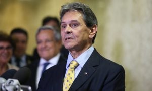 Roberto Jefferson ataca Bolsonaro e Flávio: ‘Se viciaram em dinheiro público’