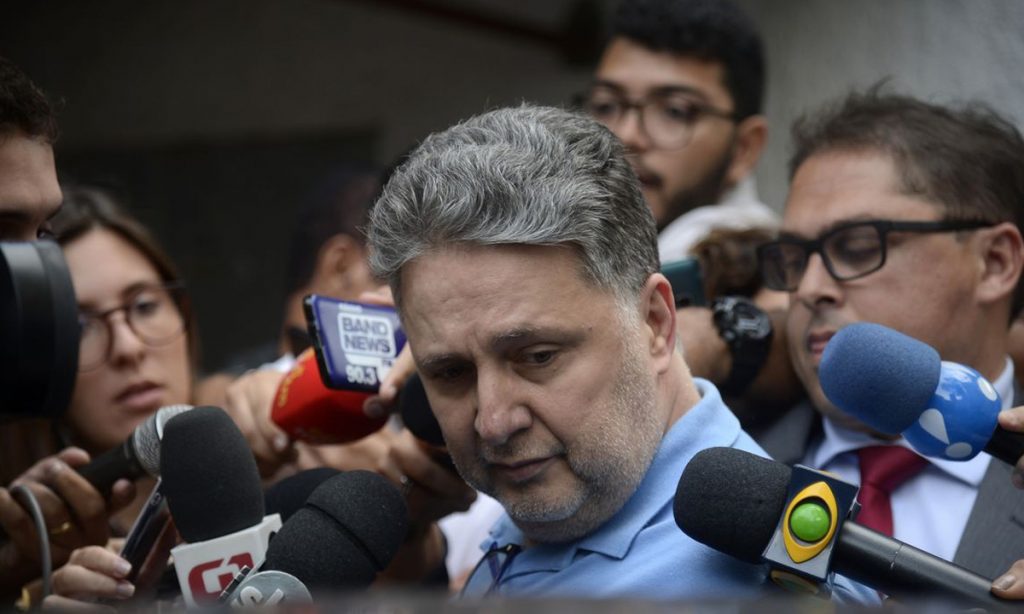 Zanin suspende condenação e Garotinho poderá concorrer às eleições