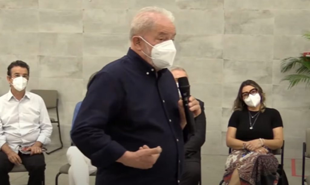 Lula: ‘Militares têm de defender a soberania do País, não dar sustentação a um genocida’