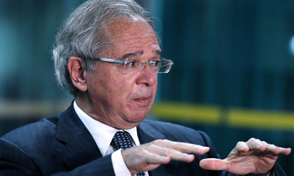 Guedes pressiona pela privatização da Petrobras: ‘Vai valer zero daqui a 30 anos’