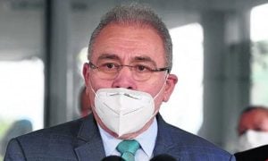 Queiroga reforça alinhamento a Bolsonaro e critica uso obrigatório de máscaras
