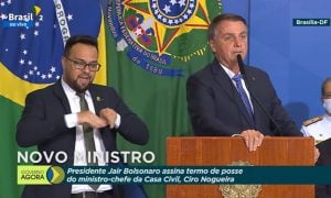 Na 'festa' de Nogueira, Bolsonaro diz que respeita os Poderes e que o Brasil 'é visto como país sério'