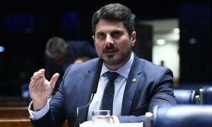 Marcos do Val, governista da CPI da Covid, não leva Bolsonaro a sério
