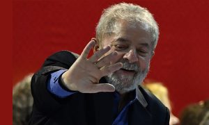 Se eu for candidato, será para ganhar e fazer o povo recuperar a dignidade, diz Lula