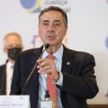 ‘Estou considerando todas as possibilidades, inclusive a de ficar’, diz Barroso sobre o futuro no STF