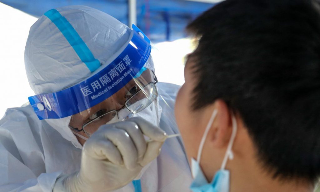 China vai manter estratégia de ‘covid zero’ para frear contágios