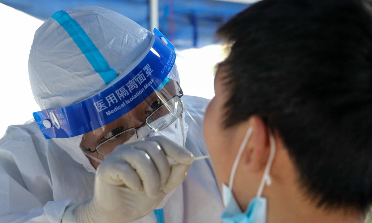 China vai manter estratégia de ‘covid zero’ para frear contágios