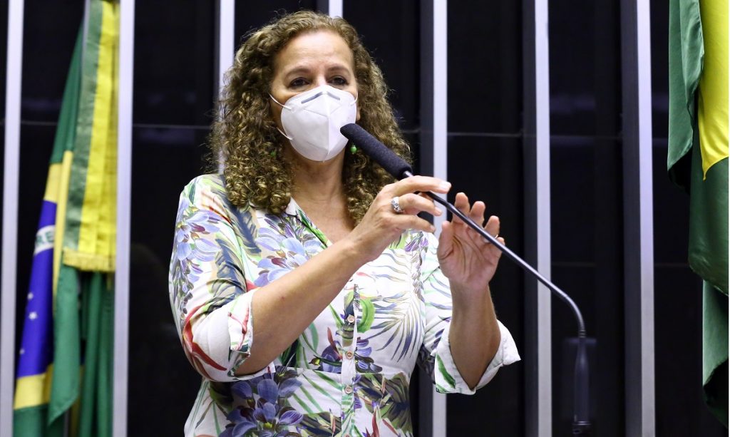 Eles apostam no medo e no caos. Nós, na paz e na democracia