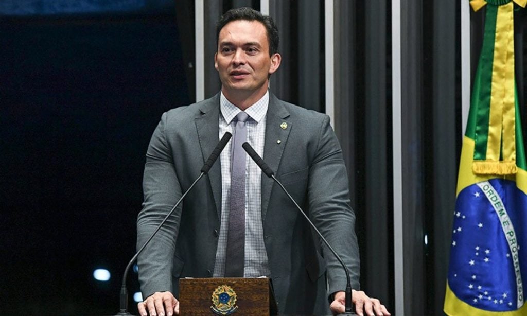 Rosa Weber autoriza inquérito contra senador que ironizou lesões de Joice Hasselmann
