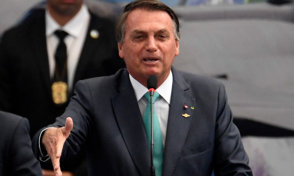 Bolsonaro ameaça: ‘Se quer paz, se prepare para a guerra’