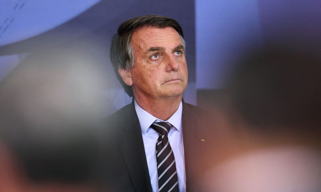 Relatório aponta crimes cometidos por Bolsonaro durante a pandemia