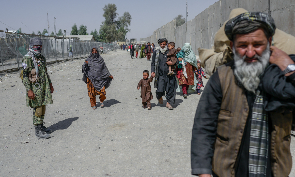 Afeganistão entra em nova fase política após retomada do Taleban. Foto: Bulent Kilic/AFP 