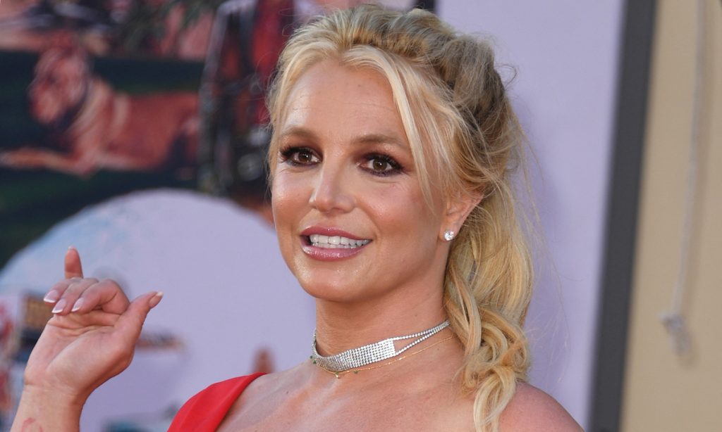 Britney Spears se livra de tutela do pai depois de 13 anos