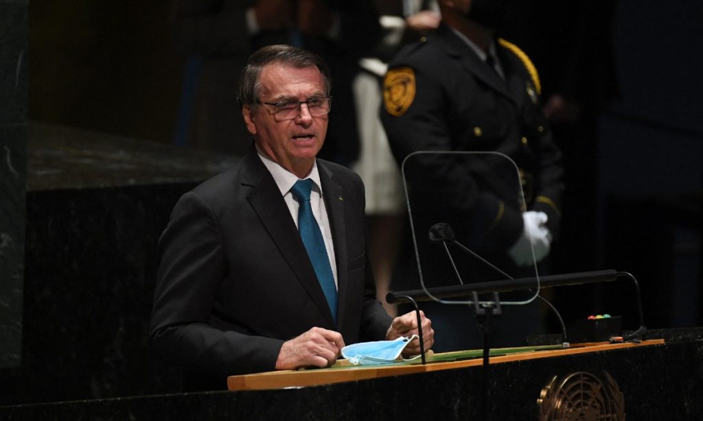 ‘Vexame’ e ‘mentiroso compulsivo’.  Políticos reagem a discurso de Bolsonaro na ONU