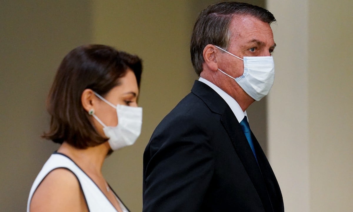 Prefeito de NY ironiza Bolsonaro e faz pedido a Michelle: ‘Mande seu marido se vacinar’