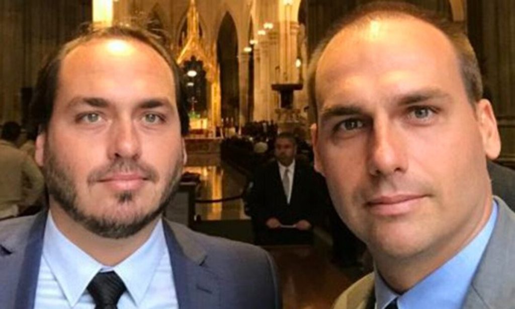 CPI da Covid avalia indiciamento de Eduardo e Carlos Bolsonaro, diz jornal