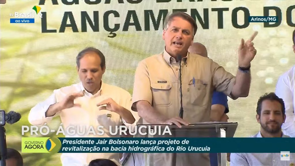 Bolsonaro minimiza chances de afastamento. ‘Quem me colocou aqui foi Deus, só ele me tira’