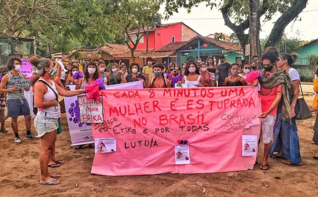 Morte misteriosa de adolescente comove e mobiliza vilarejo no sul da Bahia