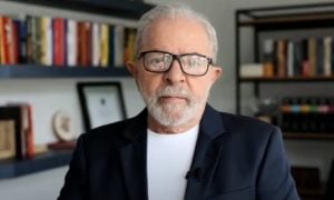 Lula: ‘O País caminha para disputa entre o PT, com os democráticos, e Bolsonaro, com os fascistas’
