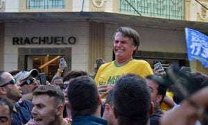 Governo Bolsonaro pressionou para que PF ligasse facada ao PCC, diz site