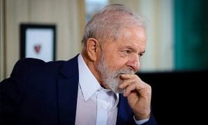 Intenção de voto em Lula chega a 45% e Bolsonaro fica com 21%, diz Vox Populi