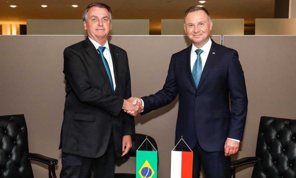 Bolsonaro e presidente polonês, ambos de extrema-direita, conversaram sobre ‘democracia’ em NY, diz governo