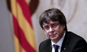 Líder separatista da Catalunha, Carles Puigdemont é detido na Itália