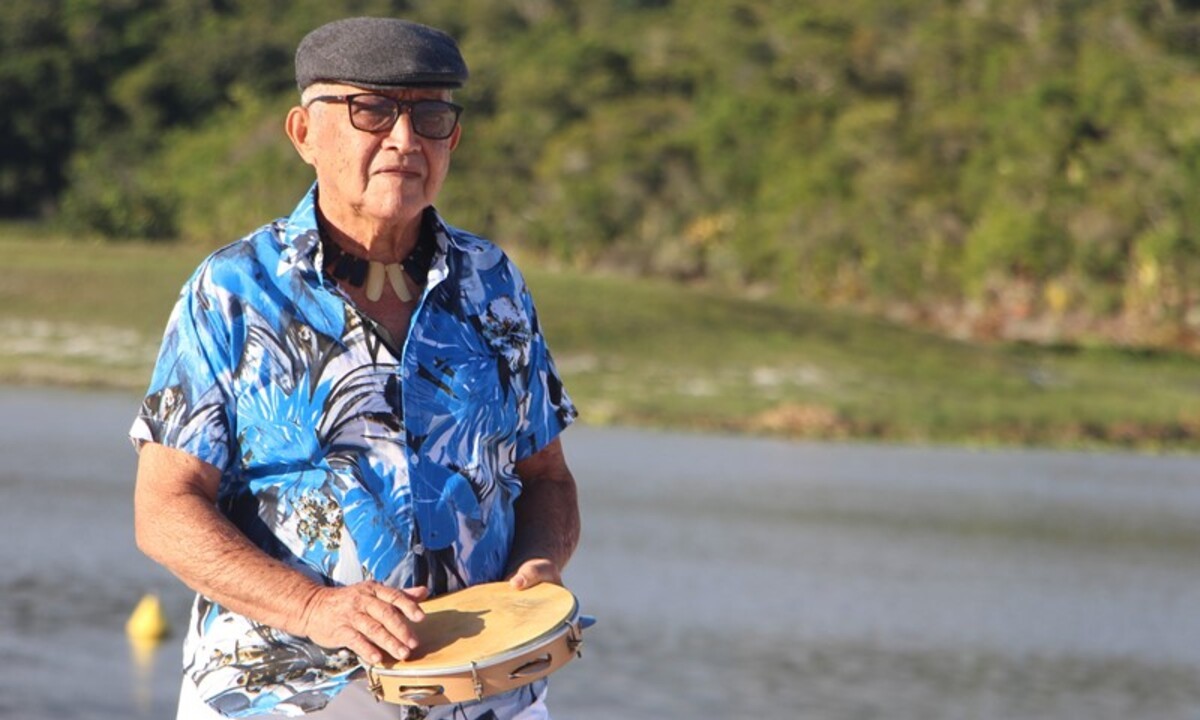 Compositor que fala de Itapuã como ninguém grava álbum aos 78 anos