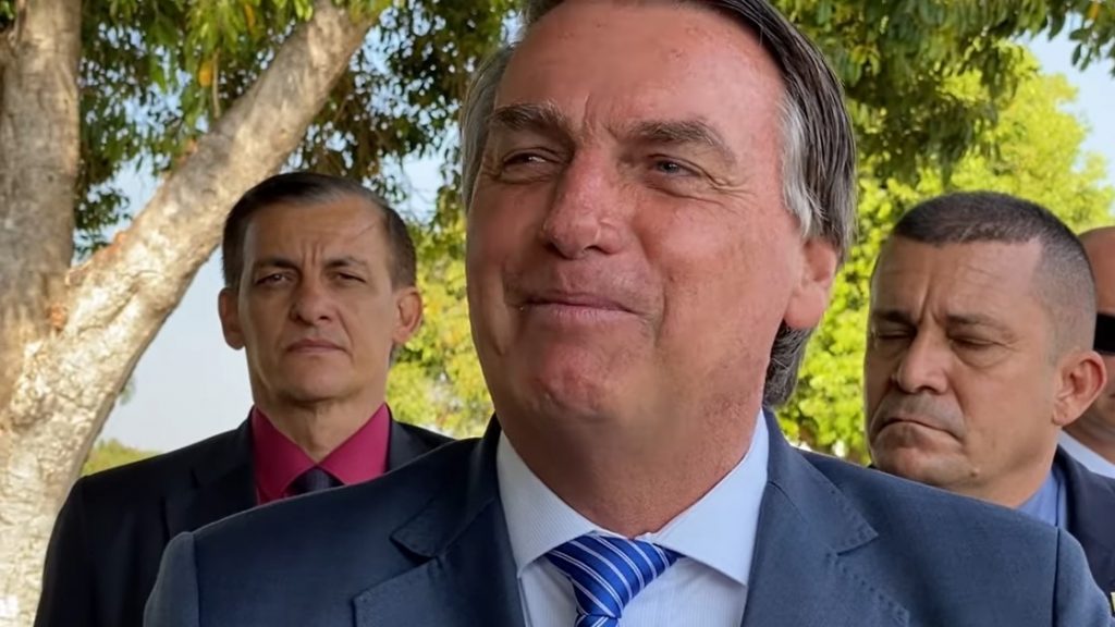 ‘Minoria que foi às ruas é de dar dó’, diz Bolsonaro sobre atos convocados pelo MBL
