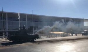 Marinha gastou R$ 3,7 milhões em desfile de tanques com Bolsonaro