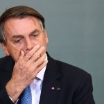 Bolsonaro acha que consegue se reeleger. Lhe falta senso de ridículo