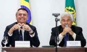 Janaina associa Marcos Pontes a Lula após apoio de Bolsonaro a ex-ministro