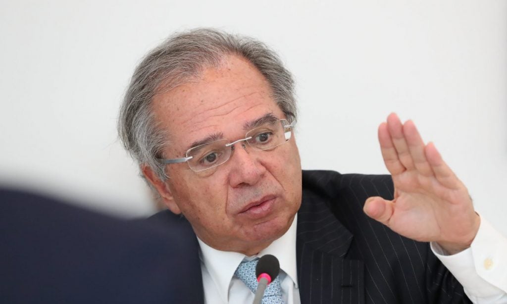 ‘O teto de gastos é só um símbolo, não podemos ser dogmáticos’, diz Guedes
