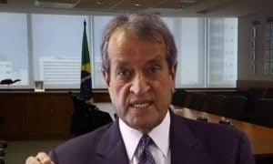 Presidente do partido de Bolsonaro reconhece que não há sala secreta no TSE; veja o vídeo