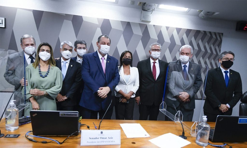 ‘Há um homicida no Planalto’, diz Renan no final da CPI; cúpula cobra ação da PGR contra Bolsonaro