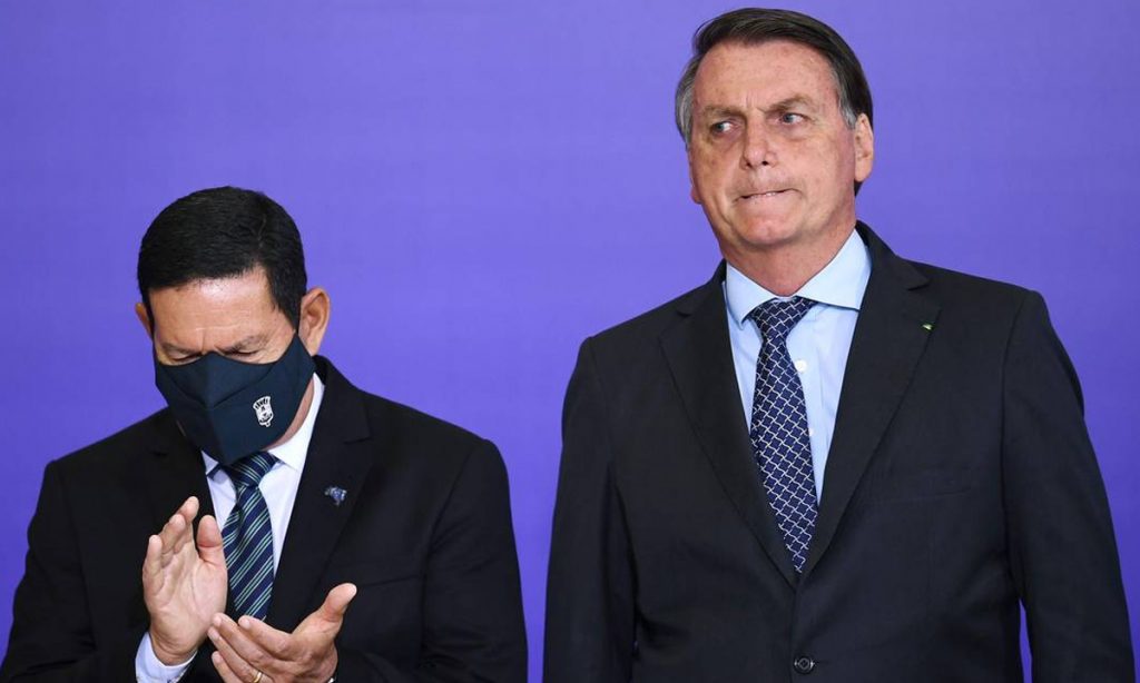 ‘Não vai acontecer nada’, diz Mourão sobre julgamento que pode cassar a chapa com Bolsonaro