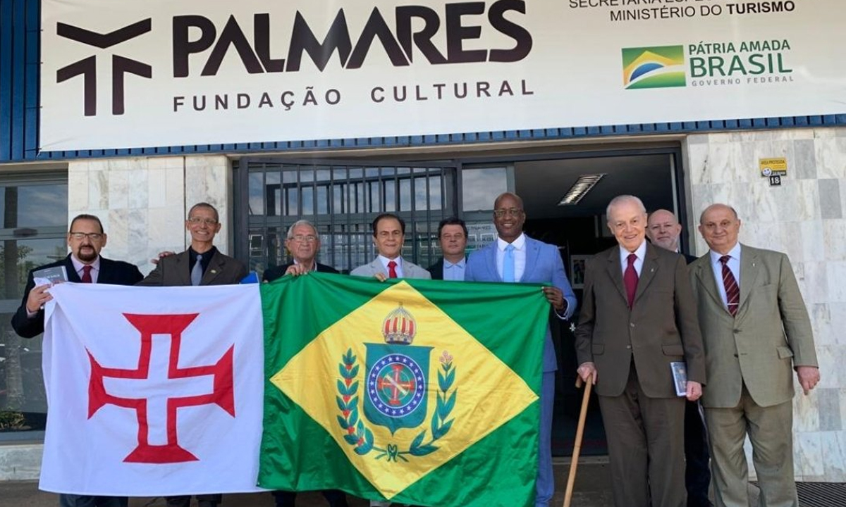 Presidente da Fundação Palmares recebe suposta família real: ‘Compartilhamos valores’