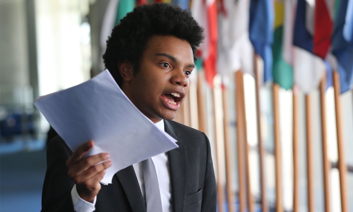 Moraes manda a PF apurar suposta ligação de Fernando Holiday com atos golpistas