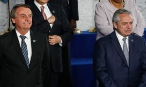 No G20, Bolsonaro se encontra com Fernández e não repete ataques à Argentina